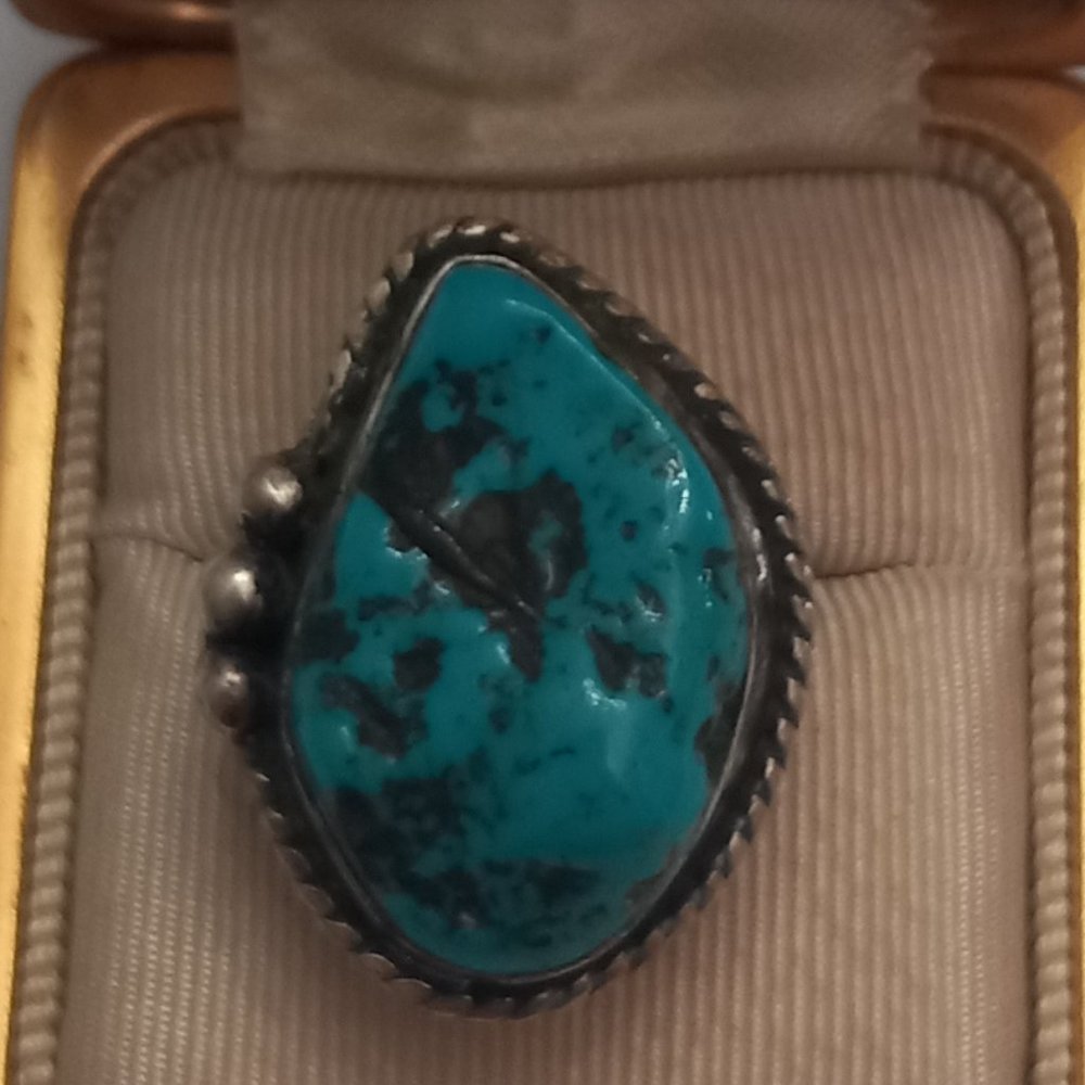 Vintage Silver Ring Large Turquoise Gemstone - image 2